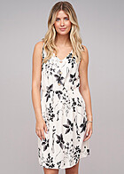 Cloud5ive Dames Jurk met Knoopsluiting en Knoopdetails Bloemenprint beige zwart