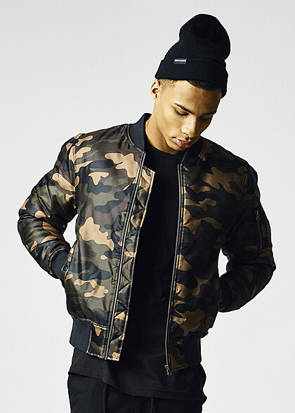 Urban Classics Herren Bomber Jacke im Camouflage-Design 2-Pockets wood camo grün