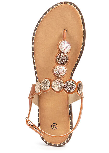 Seventyseven Lifestyle Damen Schuh Zehensteg Sandale Deko Plättchen vorne camel braun