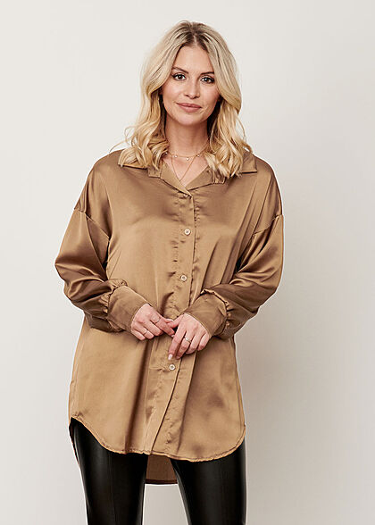 Styleboom Fashion Dames Satijnen blouse met knopen bruin