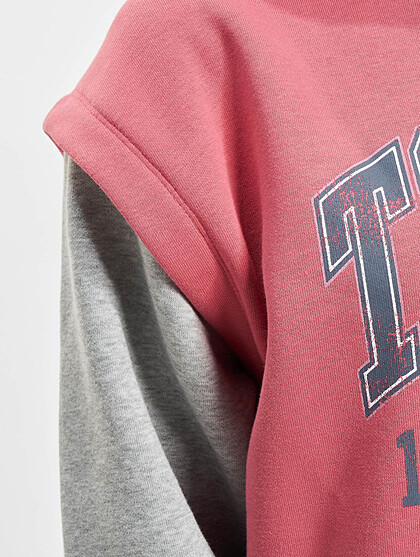 Tommy Jeans Damen Hoodie mit Vintage College Print und Kngurutasche rosa grau