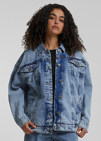 Urban Classics Damen 90s Oversized Jeansjacke mit Knopfleiste washed hell blau