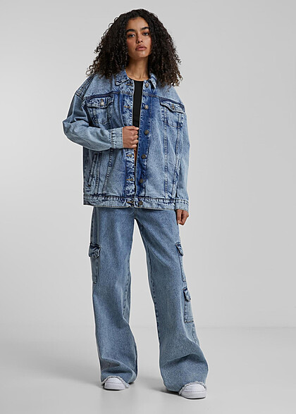Urban Classics Damen 90s Oversized Jeansjacke mit Knopfleiste washed hell blau